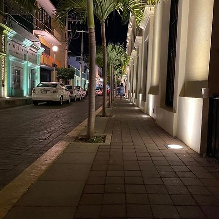 New & Modern, 5 Star Area, Walk 2 Beach, Pool, Views, King Bed Mazatlan Bagian luar foto