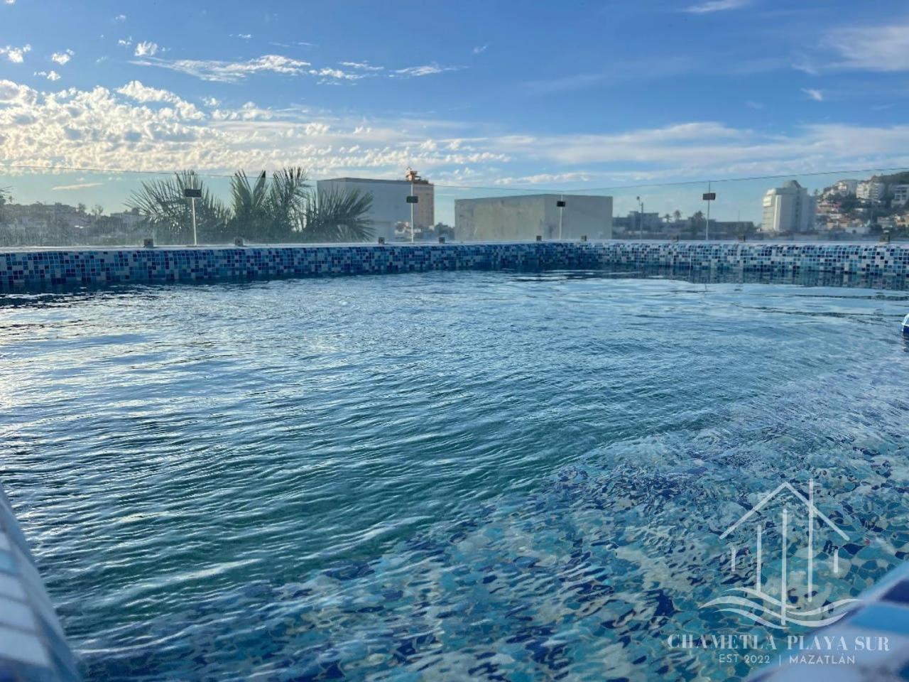 New & Modern, 5 Star Area, Walk 2 Beach, Pool, Views, King Bed Mazatlan Bagian luar foto