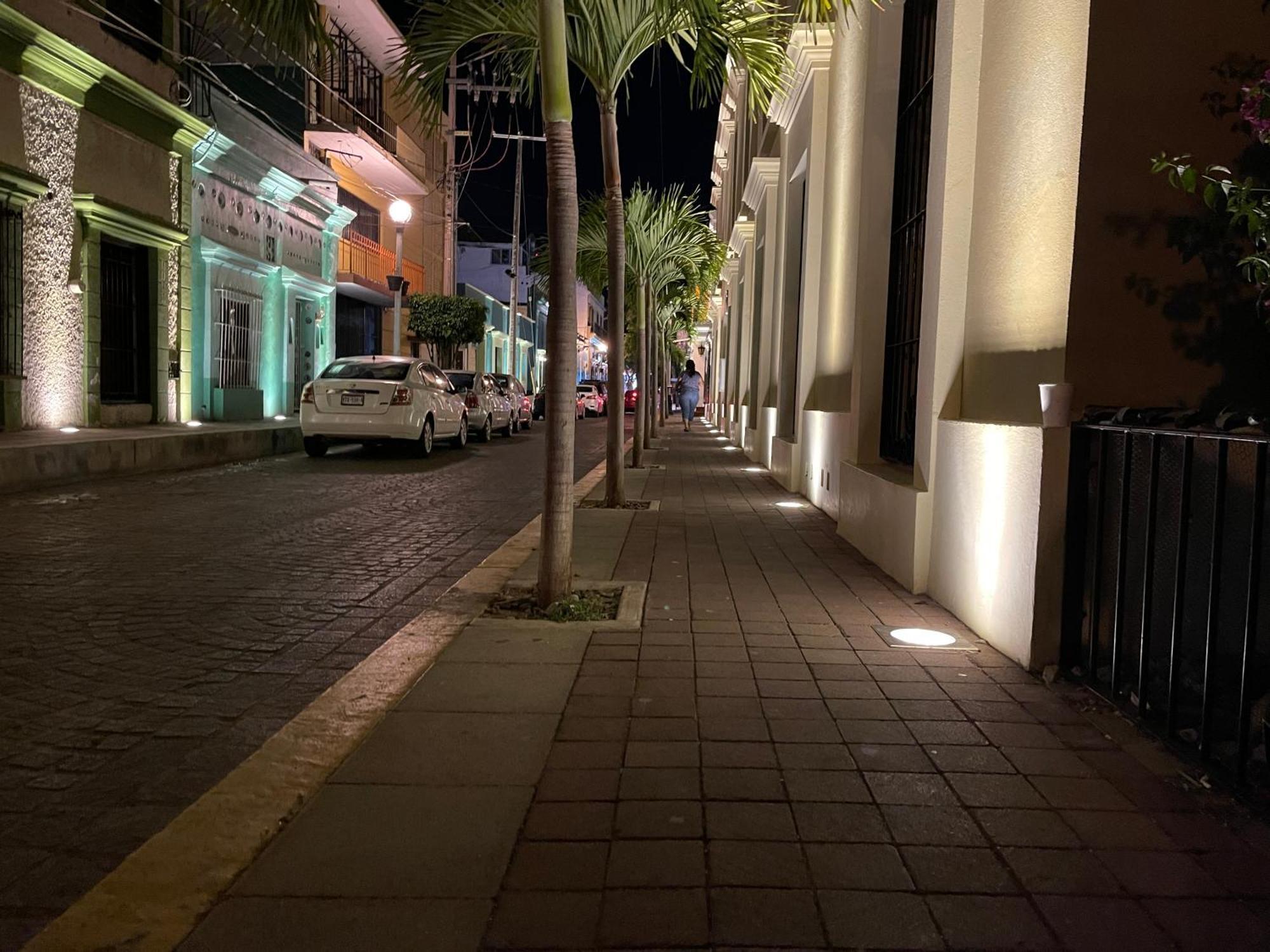 New & Modern, 5 Star Area, Walk 2 Beach, Pool, Views, King Bed Mazatlan Bagian luar foto